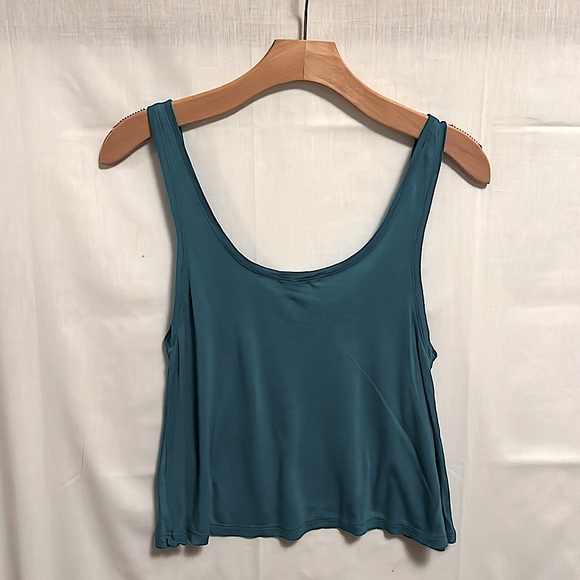 ARITZIA Talula Cropped Tank Top // Size XS - Picture 2 of 5